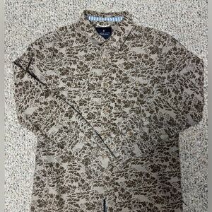 Men’s Roark shirt size large; leafy camo pattern, great shape